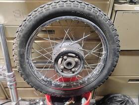 Honda 42701-383-702 1985 Cb125s Cmb Oem Rear Wheel Back Tire Straight Guaranteed
